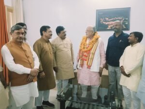 वित्त एवं संसदीय कार्य मंत्री सुरेश खन्ना