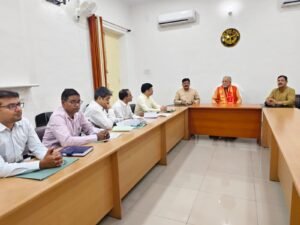 वित्त एवं संसदीय कार्य मंत्री सुरेश खन्ना