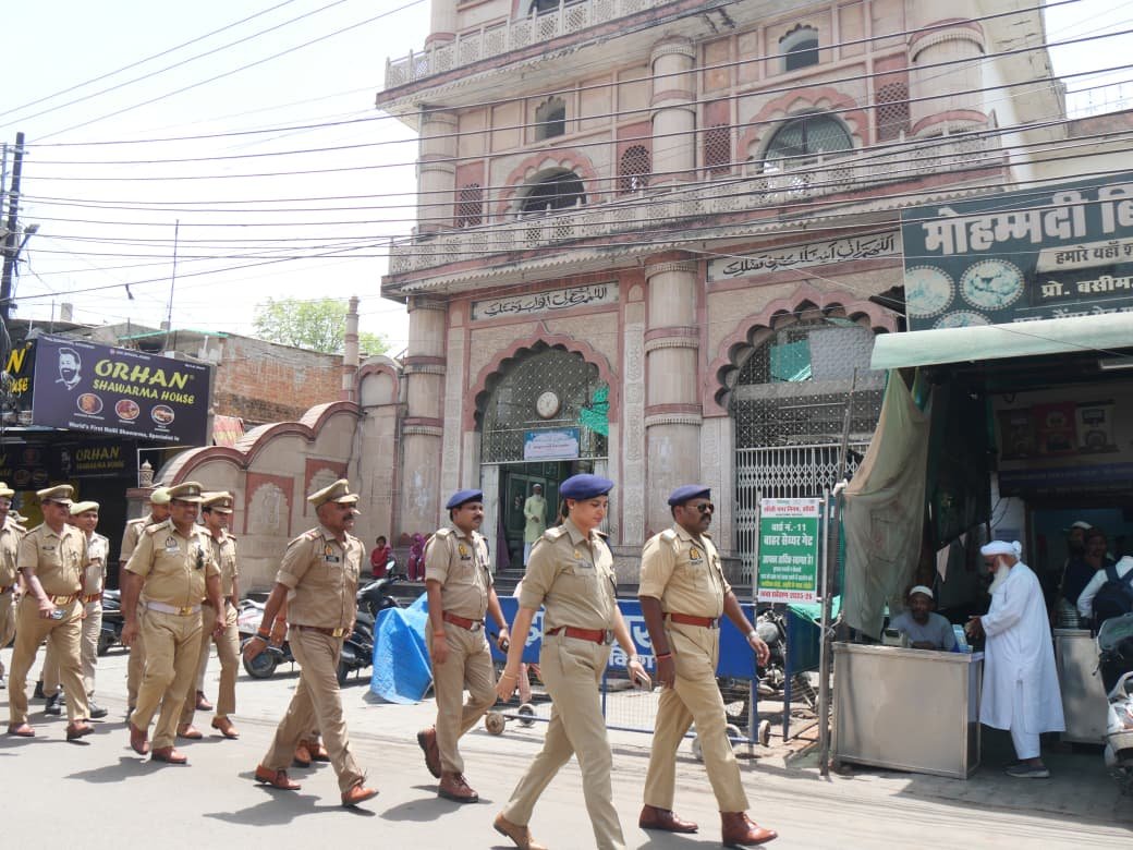 झांसी पुलिस अलर्ट