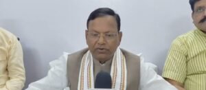 समाजवादी पार्टी के पीडीए अभियान पर निशाना साधते हुए भाजपा प्रदेश अध्यक्ष ने कहा कि "पीडीए अब केवल नाम भर रह गया है। इसके नाम पर कुछ लोगों ने केवल अपने परिवार का हित साधने का काम किया है।" उन्होंने आरोप लगाया कि देश और प्रदेश की जनता परिवारवाद और भ्रष्टाचार की राजनीति से ऊब चुकी है और यही कारण है कि विपक्षी दलों को लगातार जनता का समर्थन नहीं मिल रहा है।