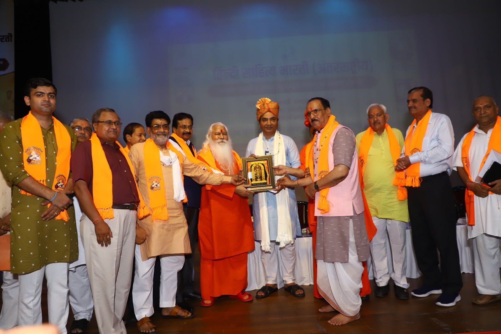 झांसी में सनातन धर्म और हिंदी साहित्य का भव्य आयोजन