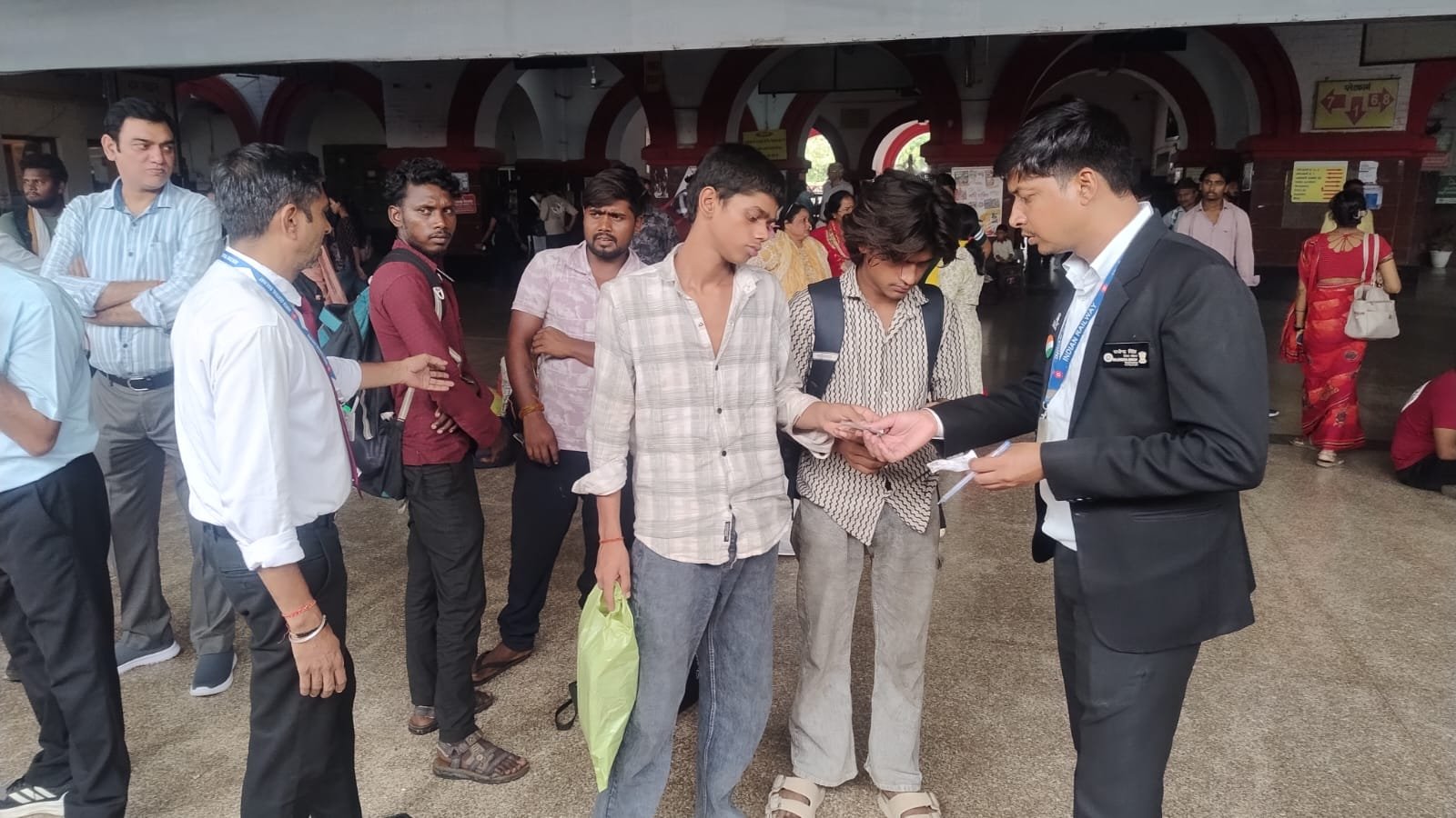 झांसी रेलवे स्टेशन