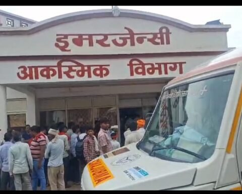 अतीक अहमद के बेटे समेत दो की मौत