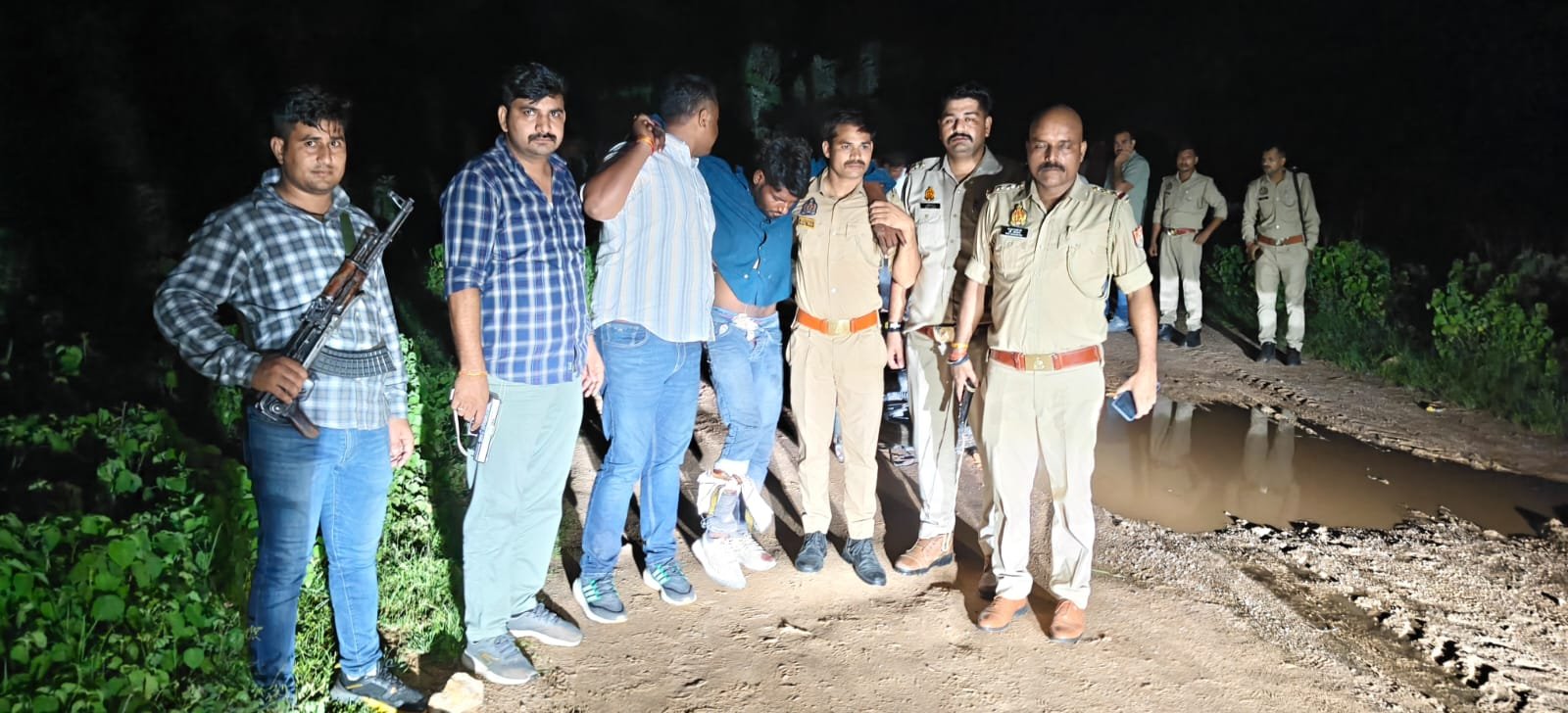 पुलिस मुठभेड़