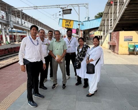 टिकट जांच में हड़कंप