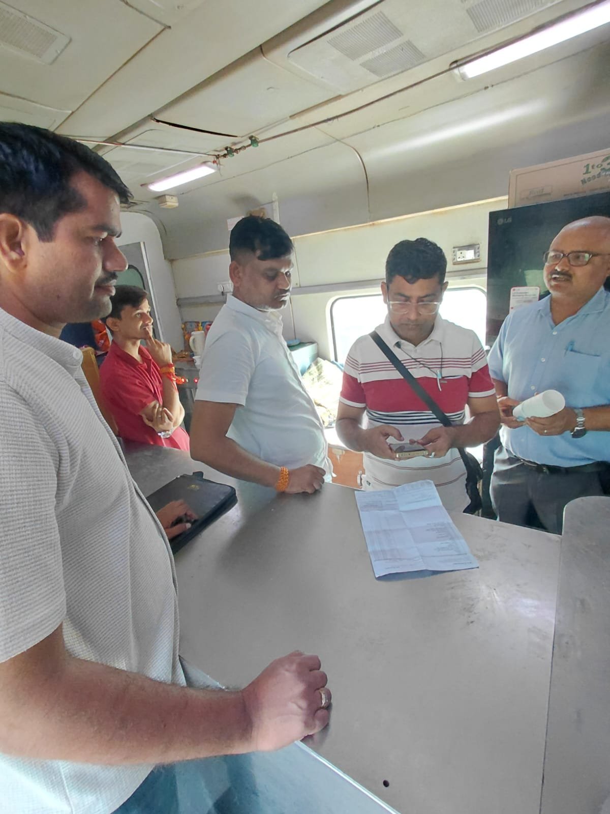कुशीनगर एक्सप्रेस