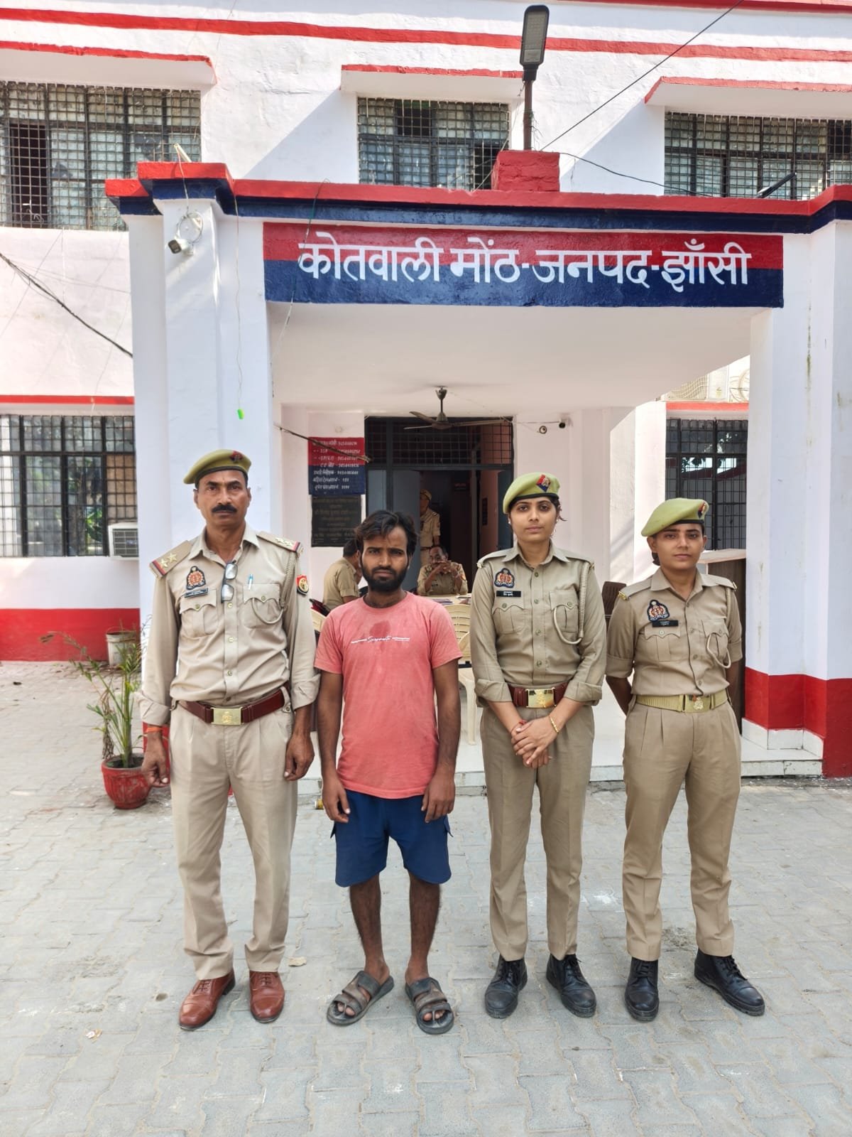 एंटी रोमियो टीम